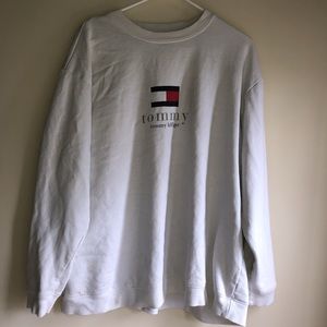 Very cute Tommy vintage oversized sweatshirt